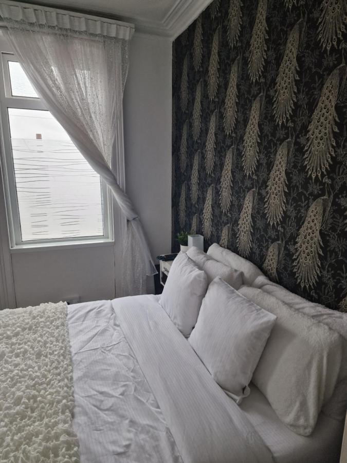 Double Rooms, Free Continental Breakfast, Pics And Full Address Sent After Booking, 2 Miles To City Centre Belfast Luaran gambar